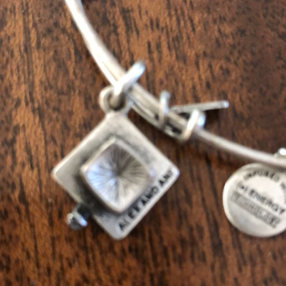 Alex and Ani 3 dimensional silver tone graduation cap - Picture 4 of 7
